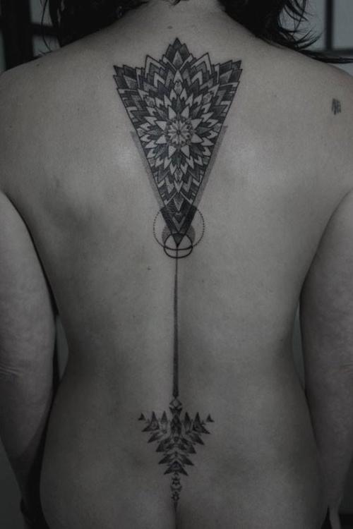 tatuajes-de-columna-vertebra-05