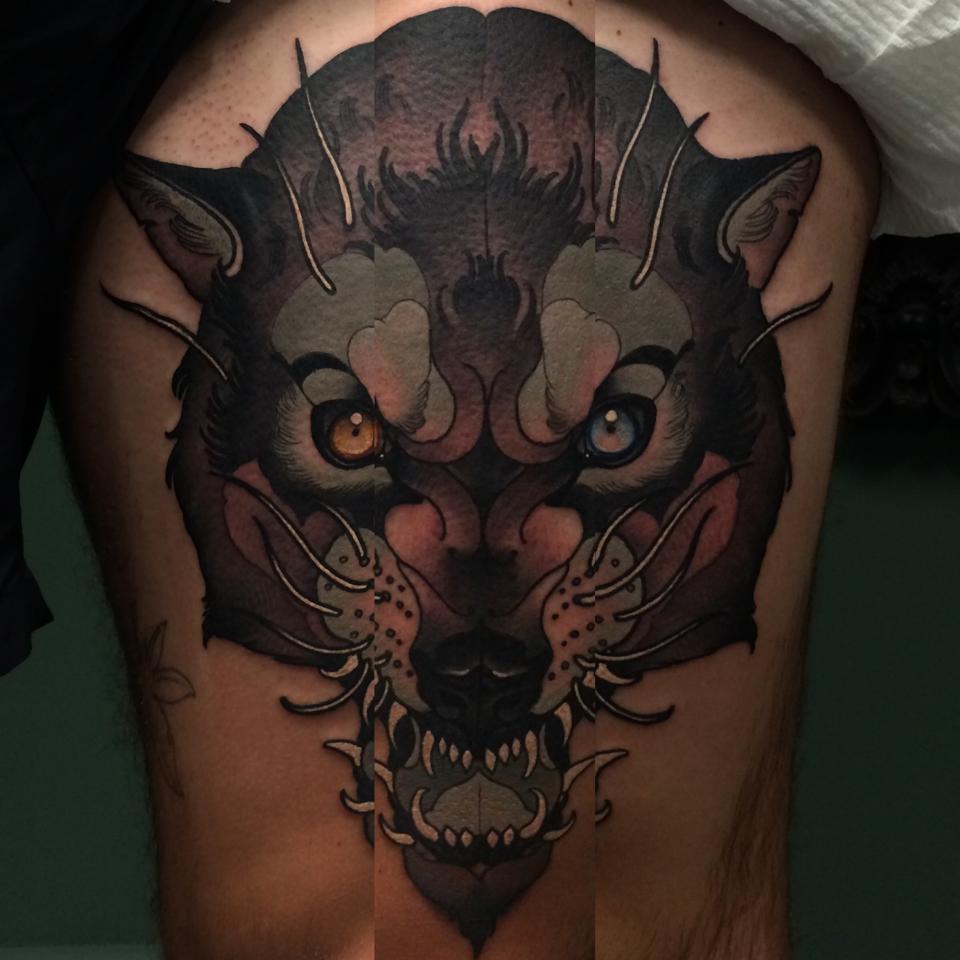 El aullido del tatuaje lobo 10