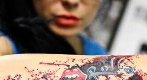 Tatuajes de rock: buscando inspiración en las bandas míticas del rock. 10