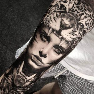 Tatuajes blanco y negro: nueva tendencia. 16
