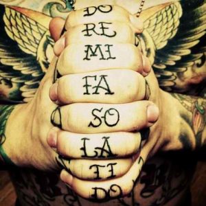 Tatuarse en los dedos: nuestros consejos 5